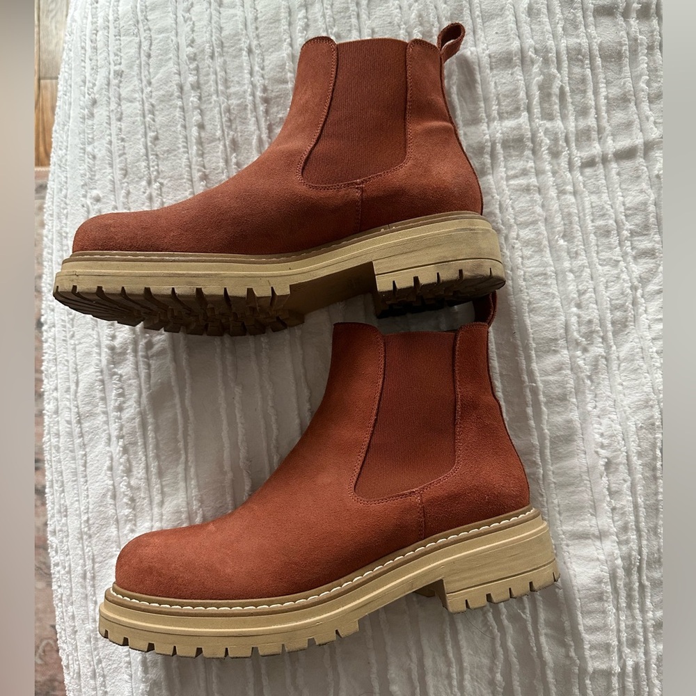 By Anthropologie Chelsea boots